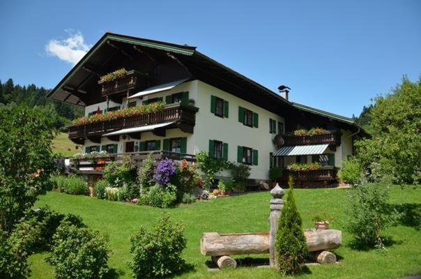Appartamento Haus Lindeneck - Erika Schwentner Kössen Esterno foto